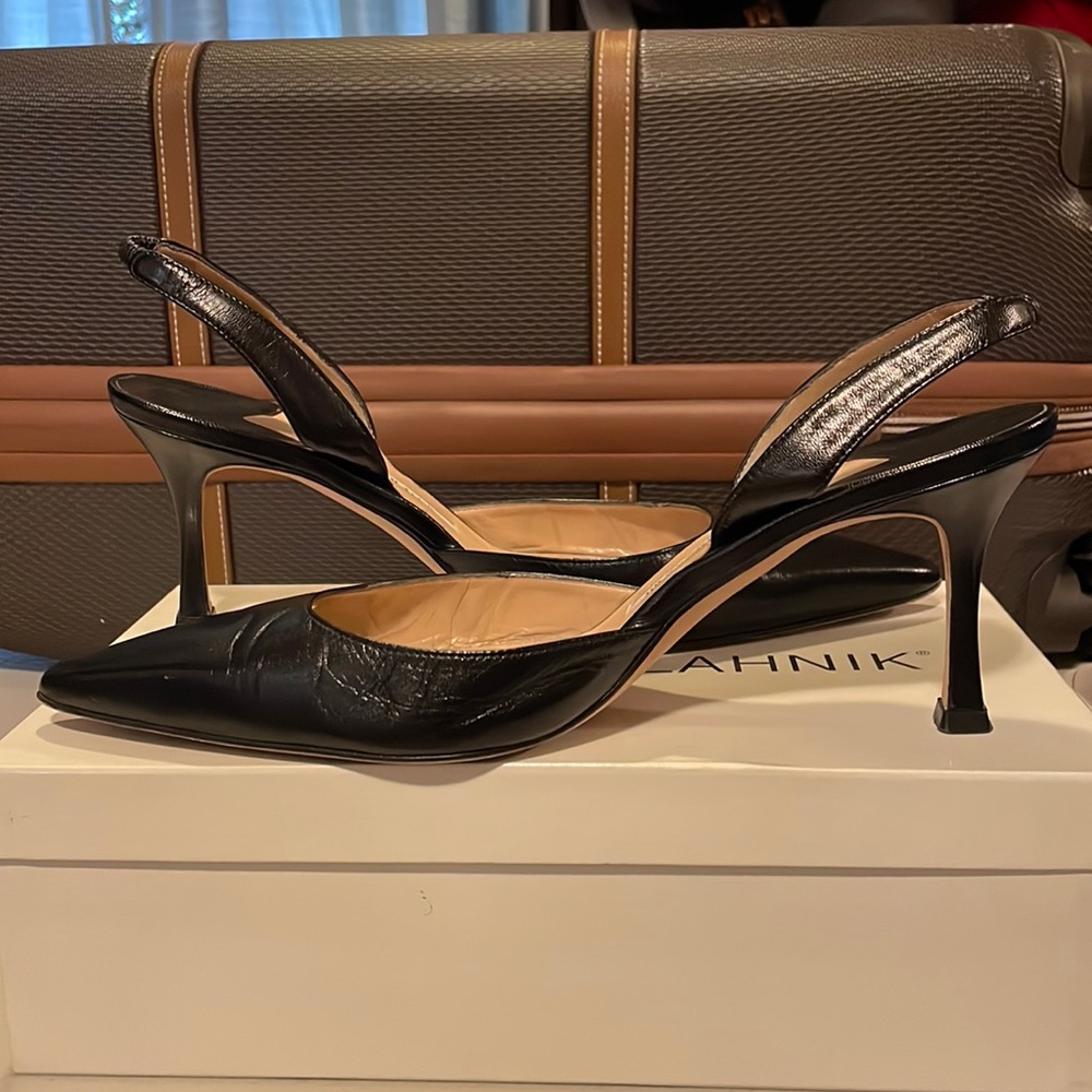 Black Napa Manolo Carolyn slings